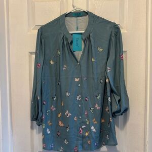 Tazaiy blouse with butterflies size medium
